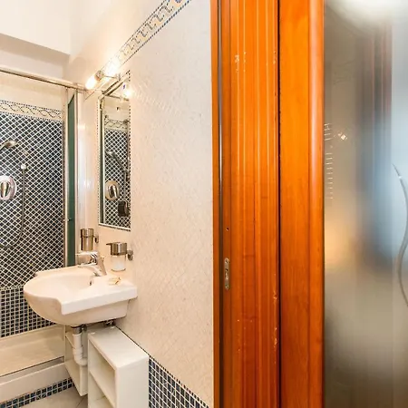 Piazza Bengasi Cozy Apartamento *