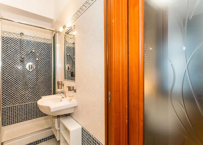 Piazza Bengasi Cozy Apartman *